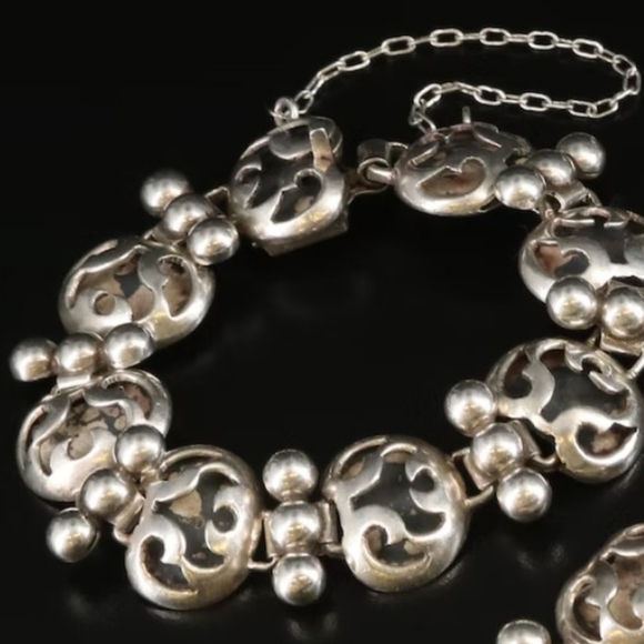 Victoria Ana Maria Nunez de Brilanti Taxco Sterling Angel Bracelet necklace - Picture 3 of 7